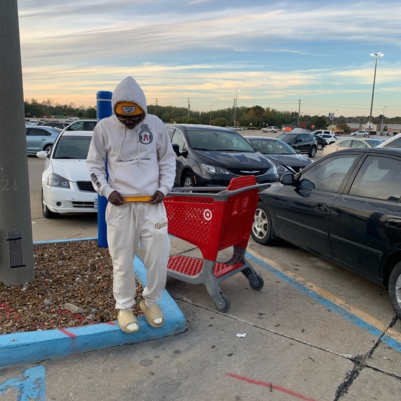 Meet your Posher, Shawn😎 - Picture 4 of 4